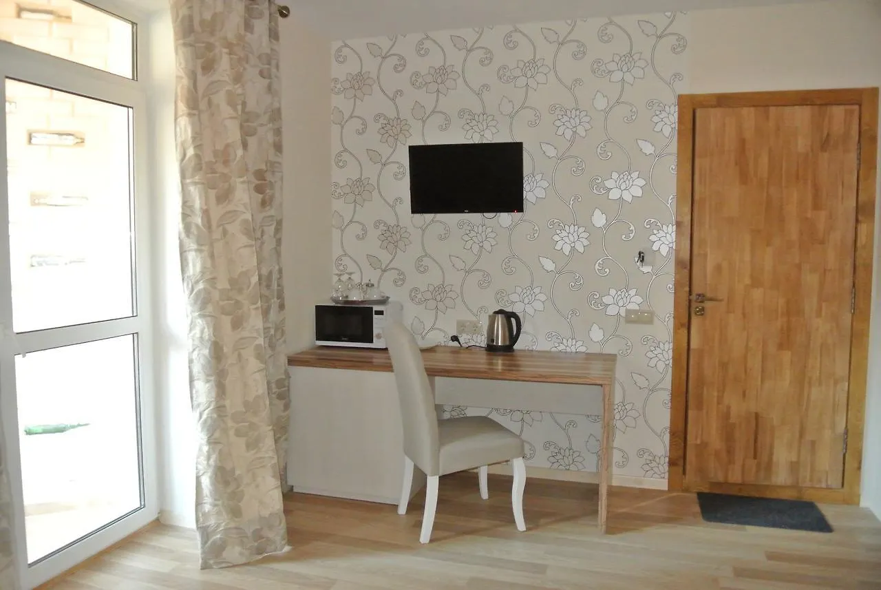 Mini Hotel On Demiivska Kyiv