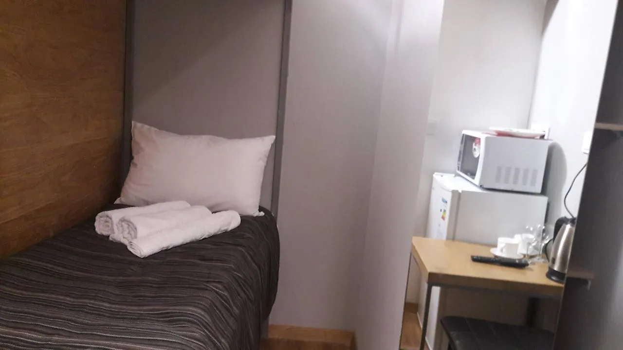 Mini Hotel On Demiivska Kyiv 0*,