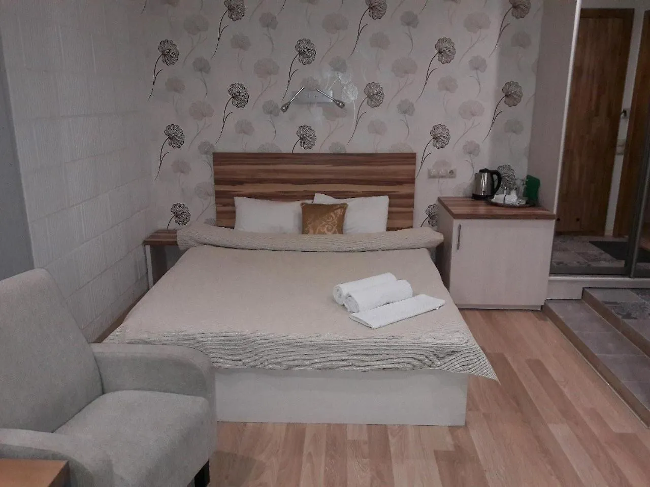Mini Hotel On Demiivska Kyiv