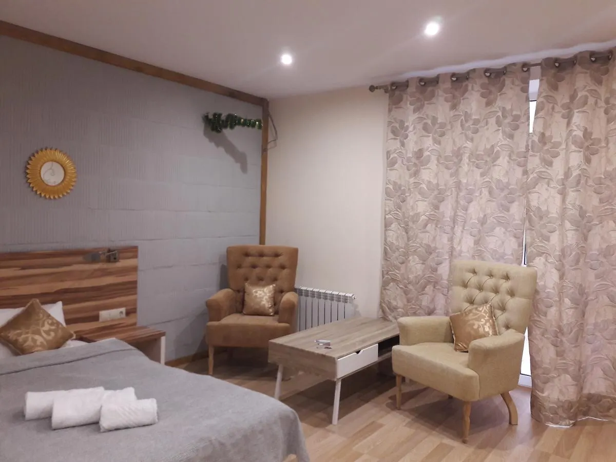 Mini Hotel On Demiivska Kyiv